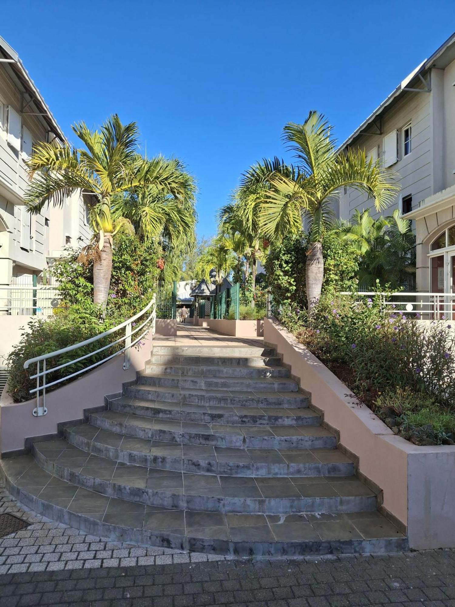 Appartement La Marine Saint-Leu Kültér fotó